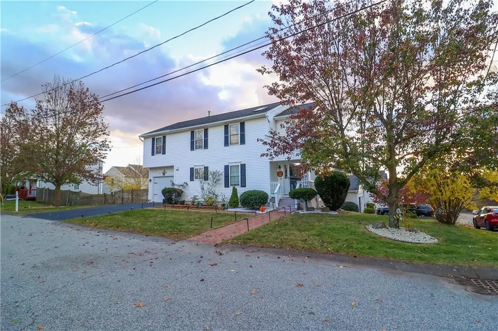 5 Edgewood Avenue Cumberland RI 02864