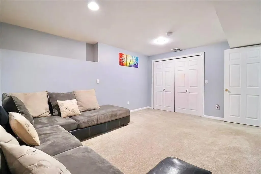 5 Edgewood Avenue Cumberland RI 02864