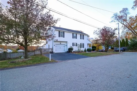 5 Edgewood Avenue Cumberland RI 02864