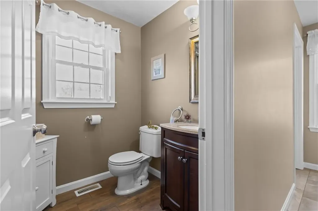 109 Kirby Avenue Warwick RI 02889