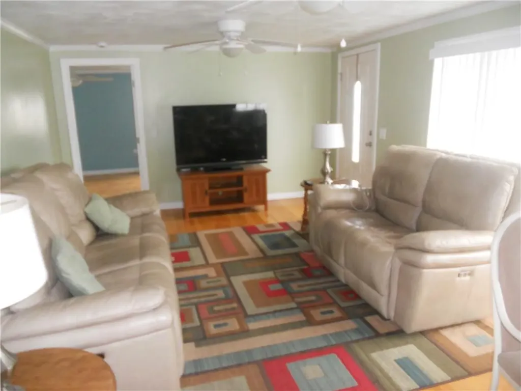 20 Anchorage Road Narragansett RI 02882