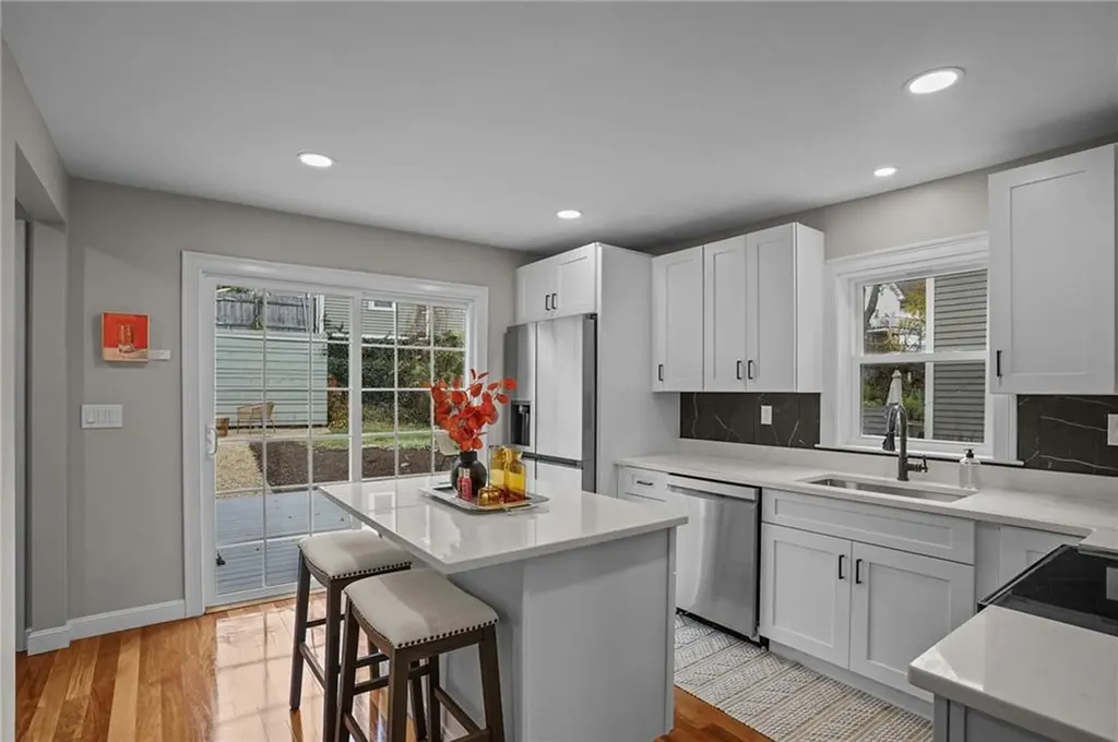 25 Tecumseh Street Providence RI 02906