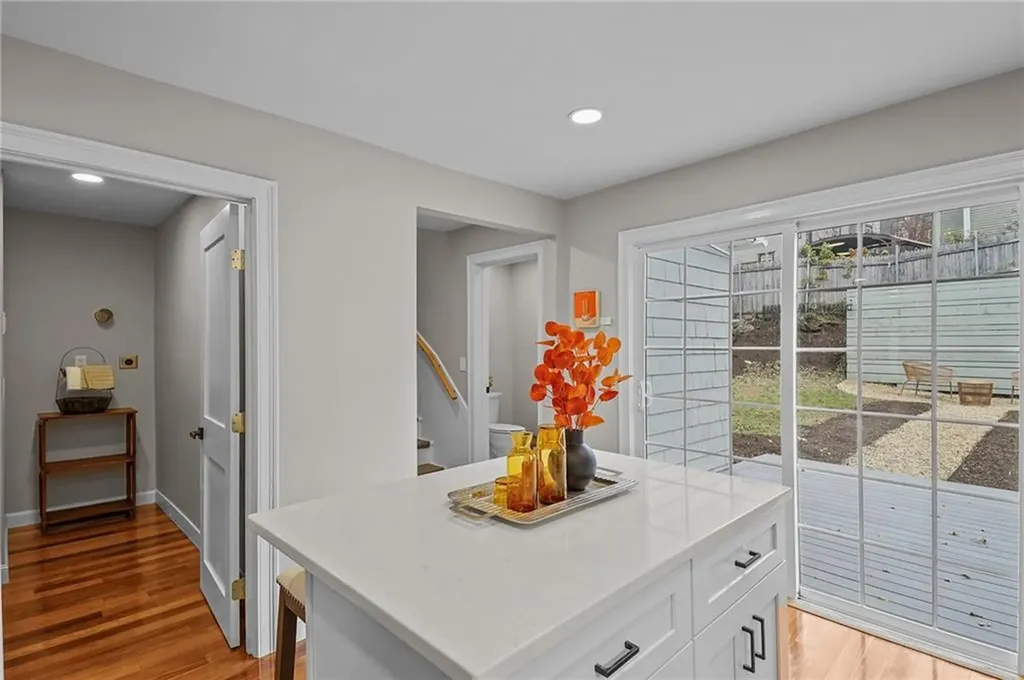 25 Tecumseh Street Providence RI 02906