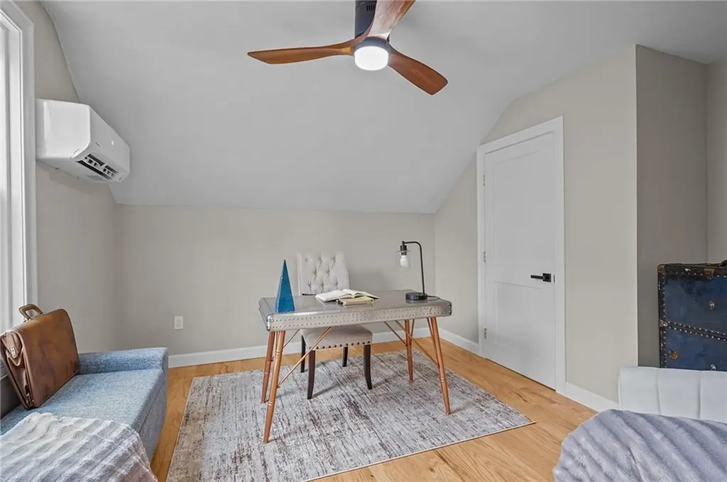 25 Tecumseh Street Providence RI 02906