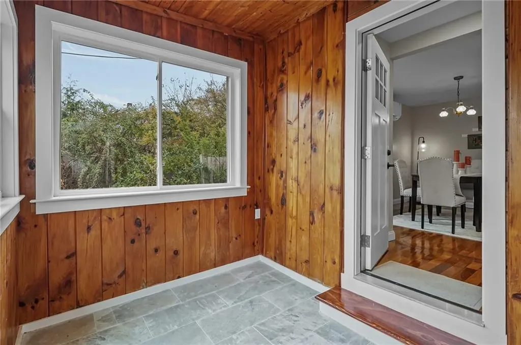 25 Tecumseh Street Providence RI 02906