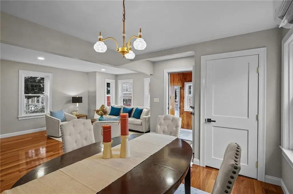 25 Tecumseh Street Providence RI 02906