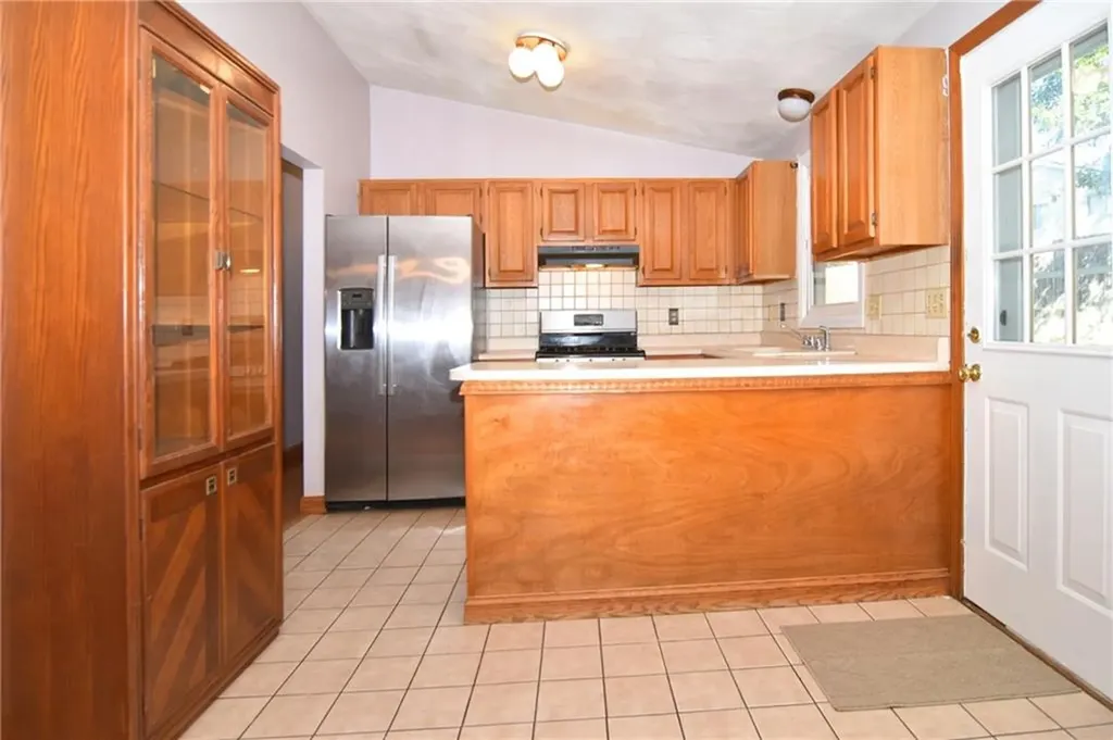 16 River Drive Johnston RI 02919