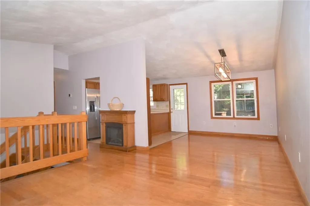 16 River Drive Johnston RI 02919