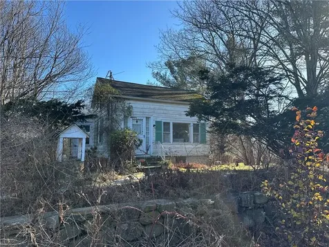 576 Point Judith Road Narragansett RI 02882