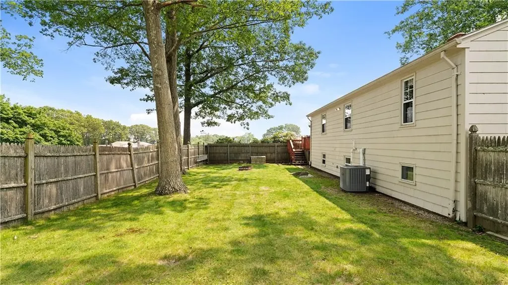 21 Orford Street North Providence RI 02904