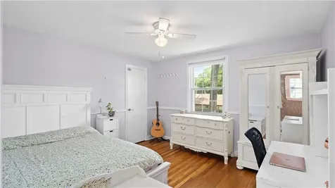 21 Orford Street North Providence RI 02904