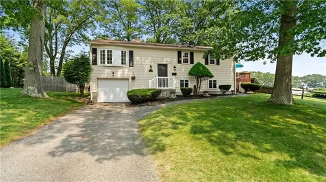 21 Orford Street North Providence RI 02904