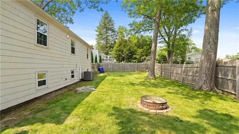 21 Orford Street North Providence RI 02904