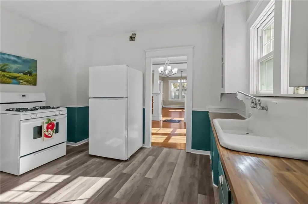 79 Carpenter Street Warwick RI 02886