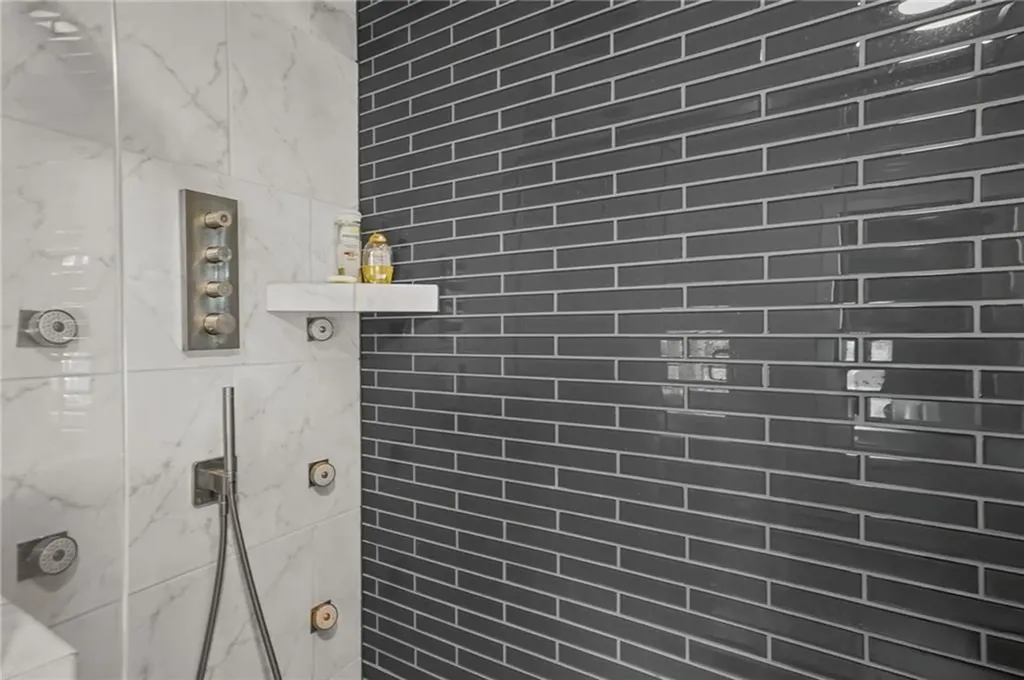 79 Carpenter Street Warwick RI 02886