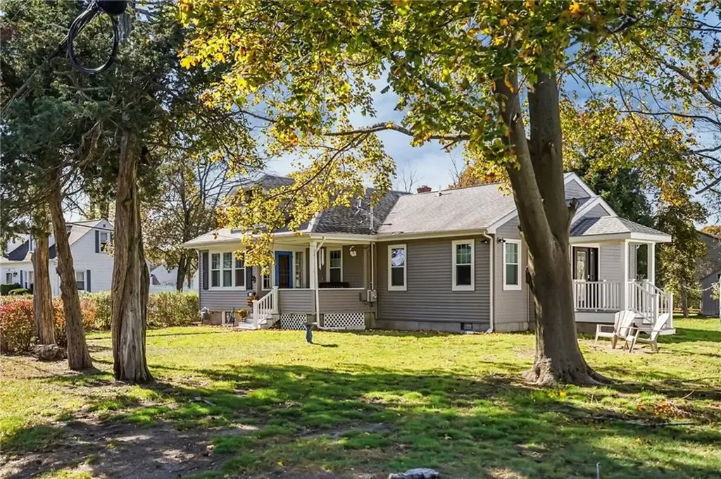 79 Carpenter Street Warwick RI 02886