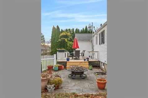 922 Narragansett Parkway Warwick RI 02888