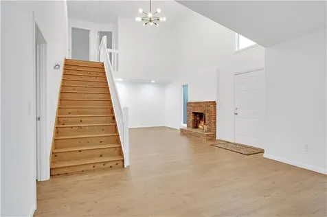 20 Holly Hill Court East Greenwich RI 02818