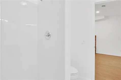 20 Holly Hill Court East Greenwich RI 02818