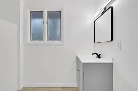 20 Holly Hill Court East Greenwich RI 02818