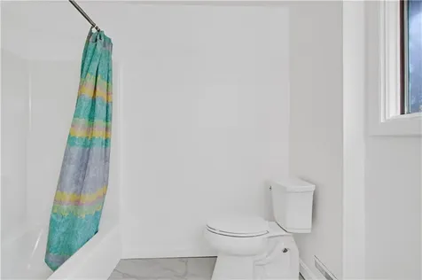 20 Holly Hill Court East Greenwich RI 02818