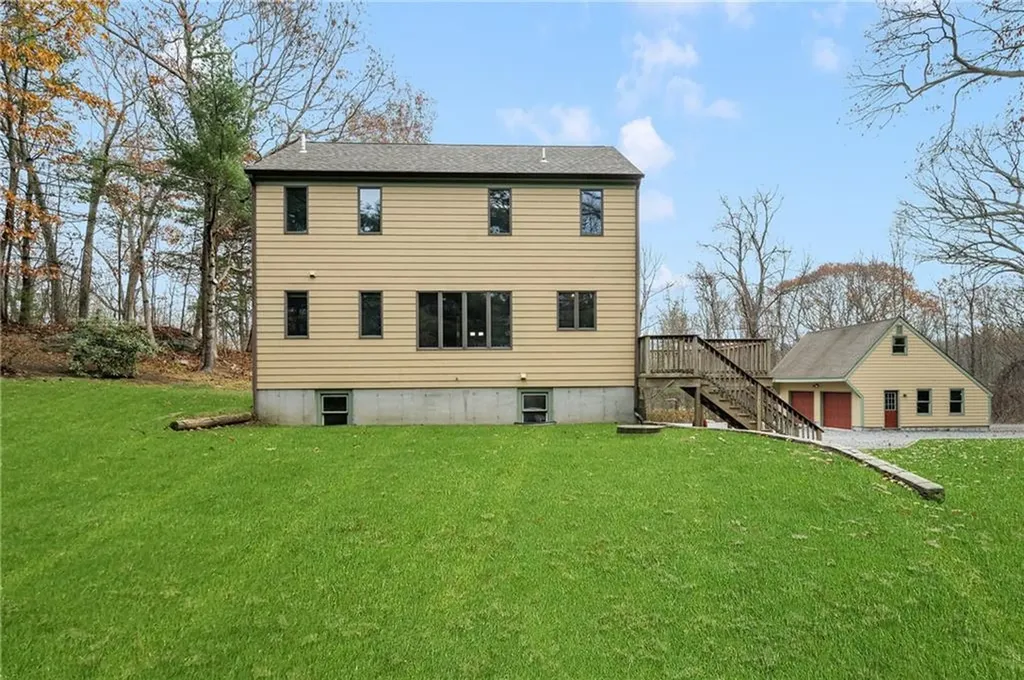 539 Douglas Pike North Smithfield RI 02896