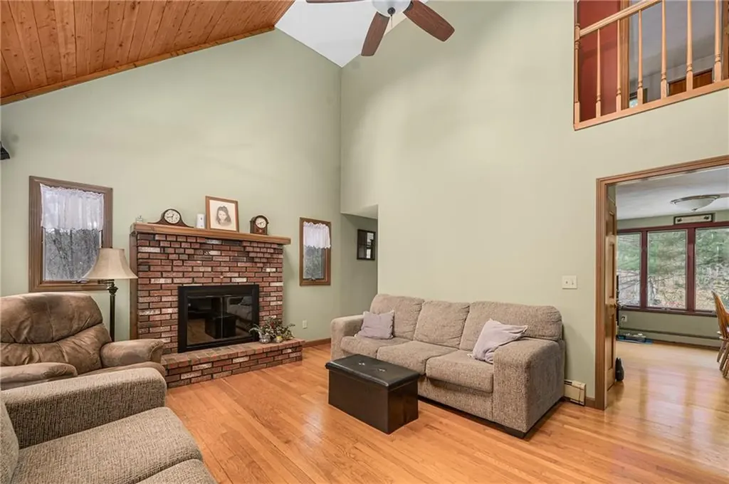 539 Douglas Pike North Smithfield RI 02896