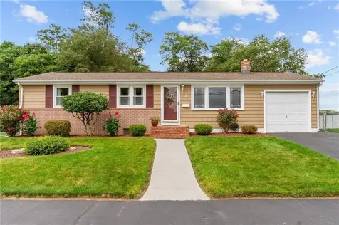 11 Red Robin Road Cranston RI 02920