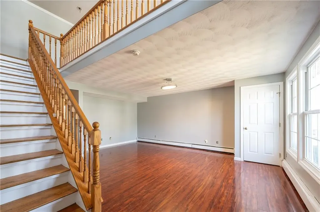 115 Sutton Avenue East Providence RI 02914