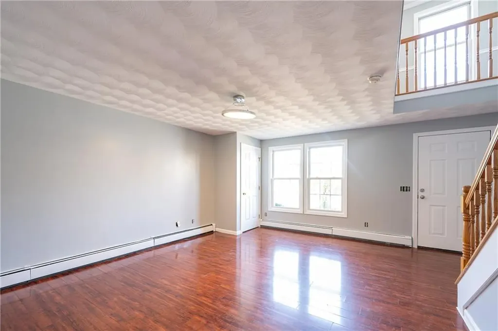 115 Sutton Avenue East Providence RI 02914