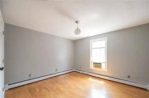 115 Sutton Avenue East Providence RI 02914