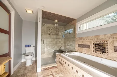 115 Sutton Avenue East Providence RI 02914