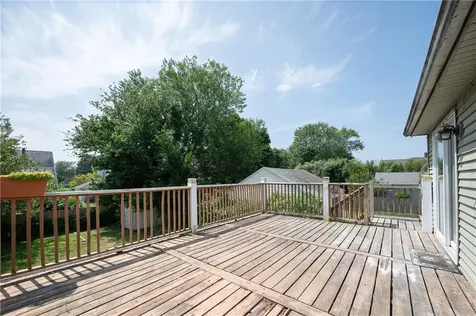 115 Sutton Avenue East Providence RI 02914