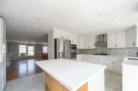 115 Sutton Avenue East Providence RI 02914