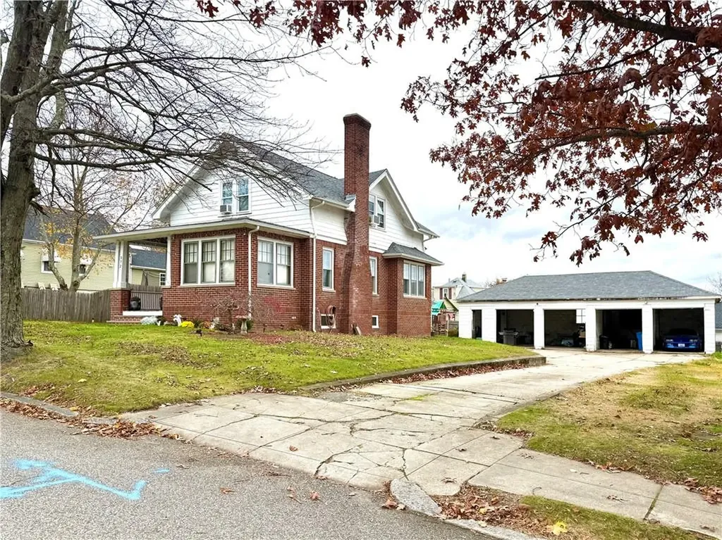 372 Farmington Avenue Cranston RI 02920