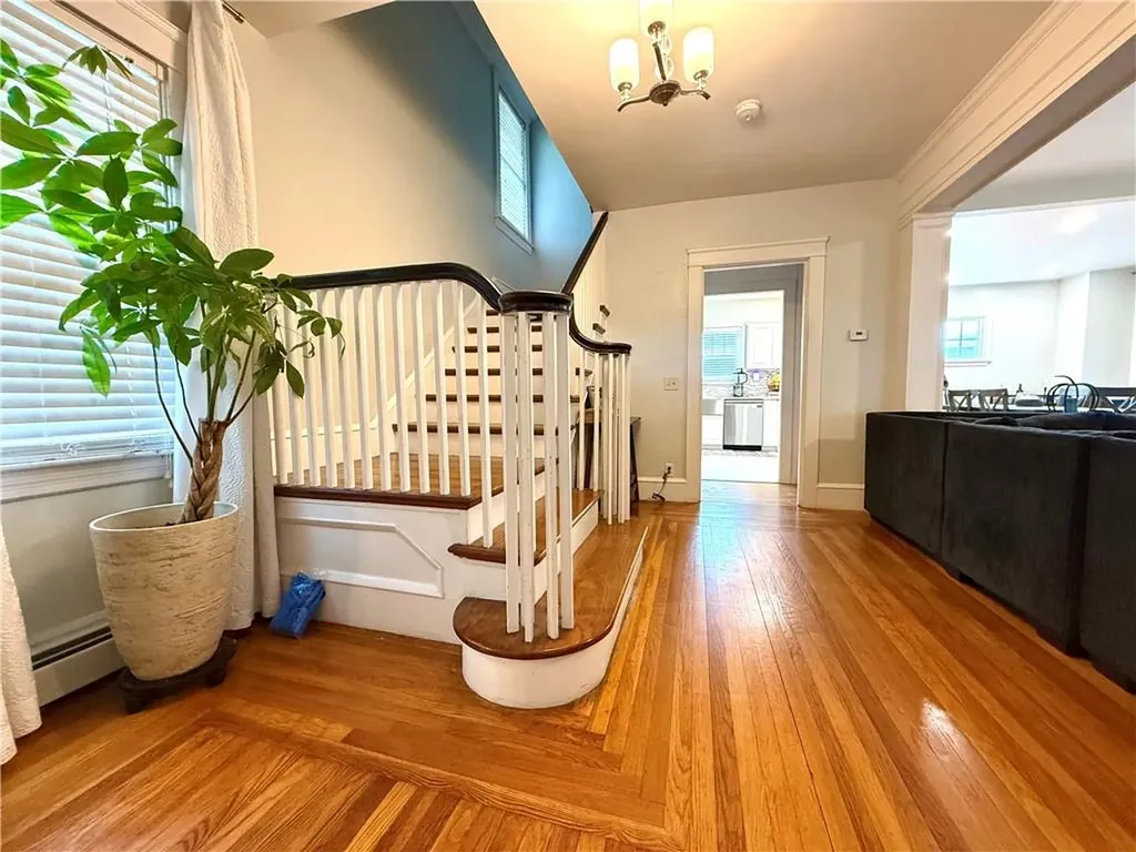 372 Farmington Avenue Cranston RI 02920