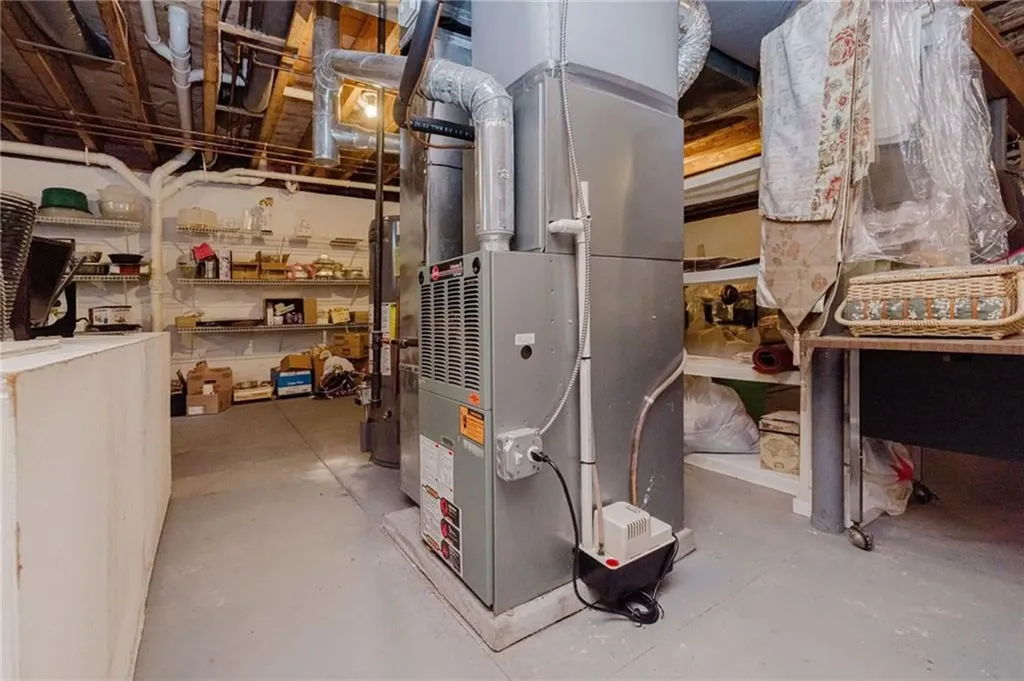 32 Hunters Run North Providence RI 02904