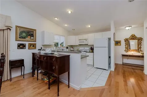 32 Hunters Run North Providence RI 02904