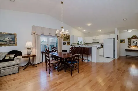 32 Hunters Run North Providence RI 02904