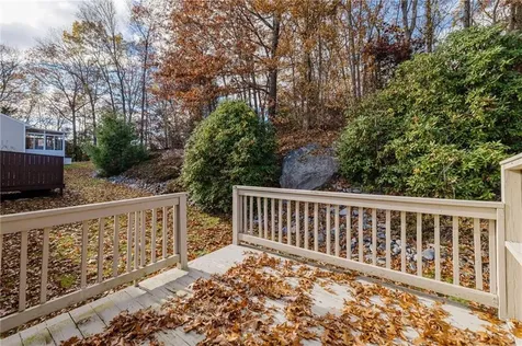 32 Hunters Run North Providence RI 02904