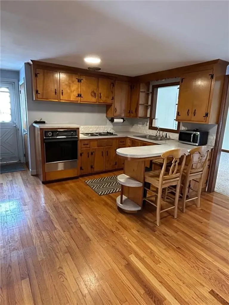 75 Hopeworth Avenue Bristol RI 02809