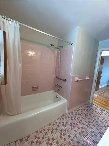 75 Hopeworth Avenue Bristol RI 02809