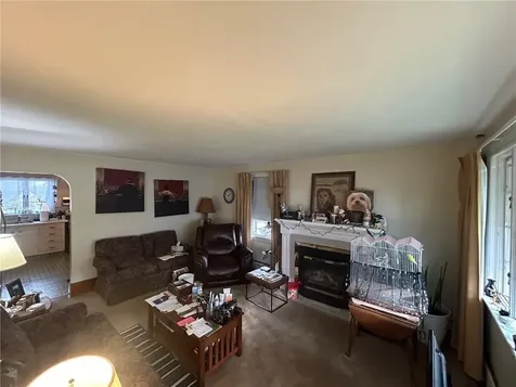 78 Kaufman Road Tiverton RI 02878