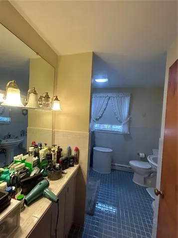 78 Kaufman Road Tiverton RI 02878