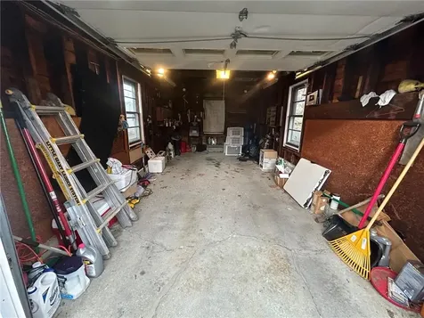 78 Kaufman Road Tiverton RI 02878