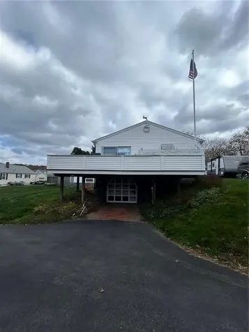 78 Kaufman Road Tiverton RI 02878