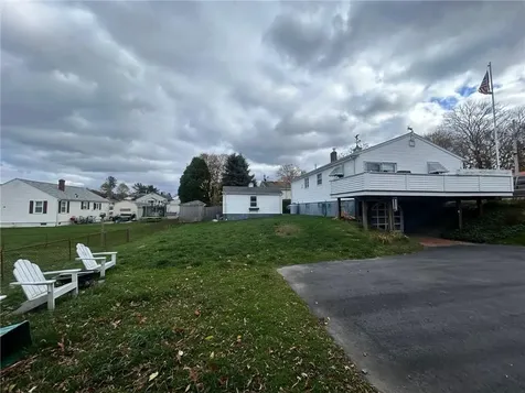 78 Kaufman Road Tiverton RI 02878