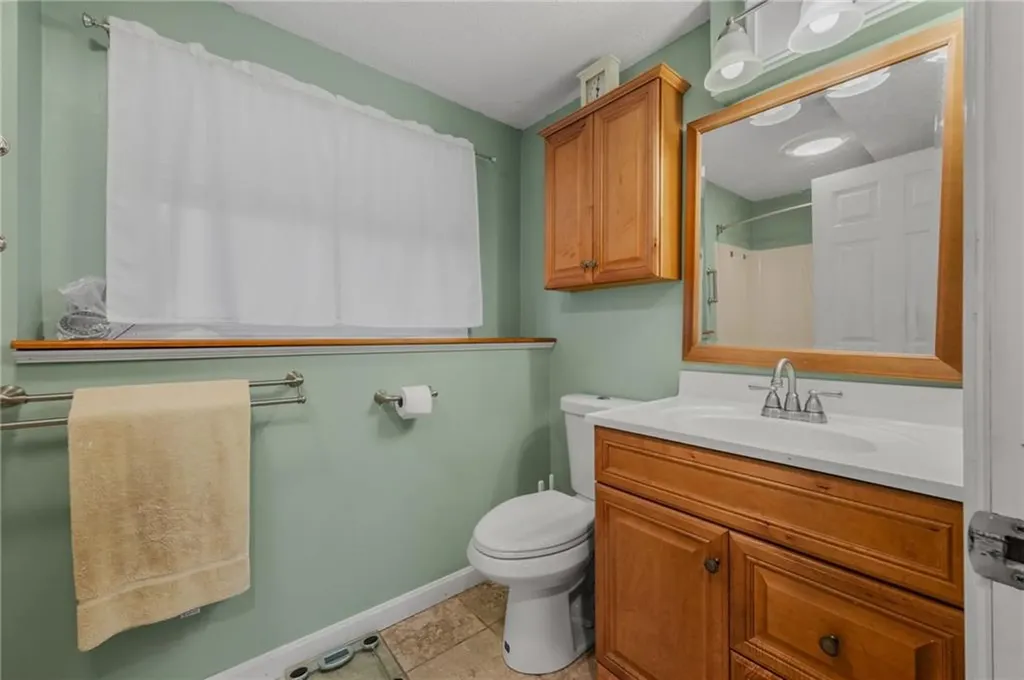 17 Byron Drive Westerly RI 02891