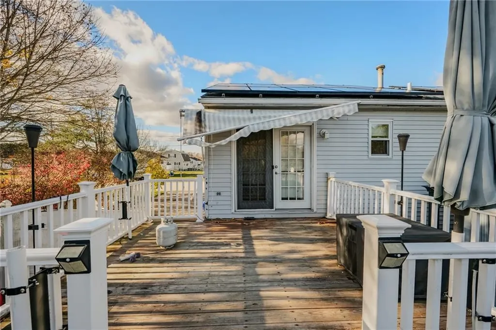 17 Byron Drive Westerly RI 02891