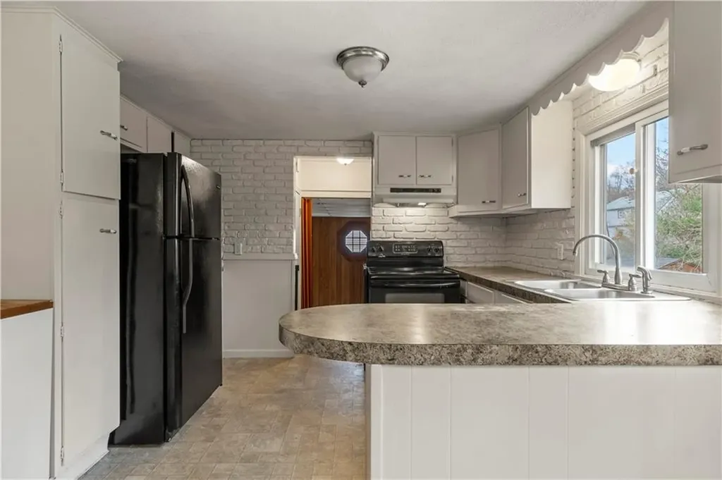 77 Macarthur Boulevard Coventry RI 02816